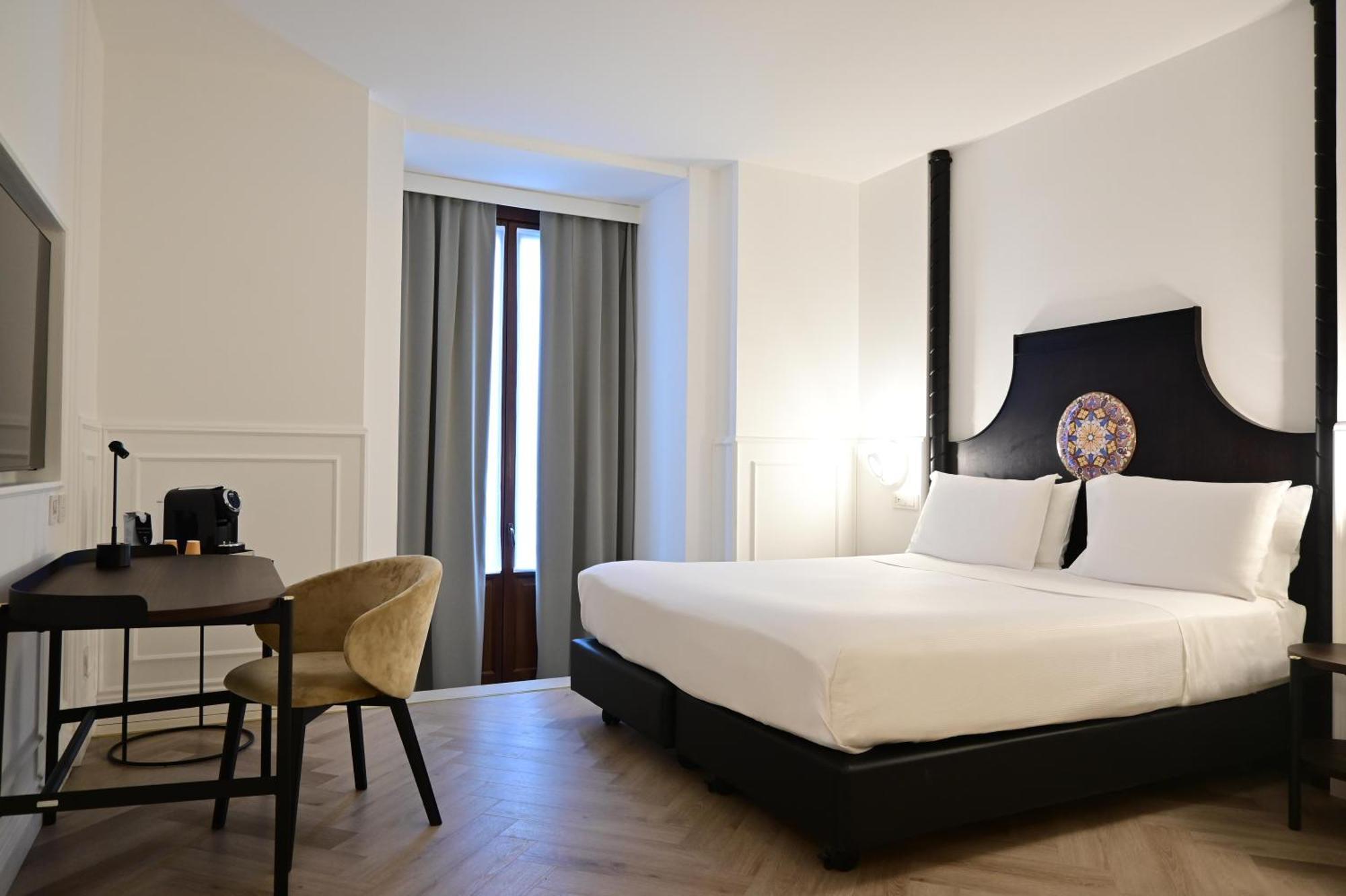 ปาลาเช กาตาเนีย - ยูเอ็นเอ เอสเปเรียนเซ Hotel คาตาเนีย ภายนอก รูปภาพ